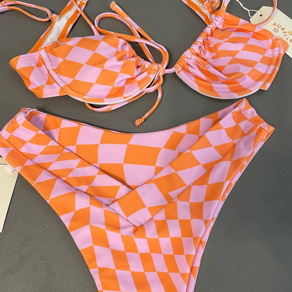 Aurelle bikini sze S NWT